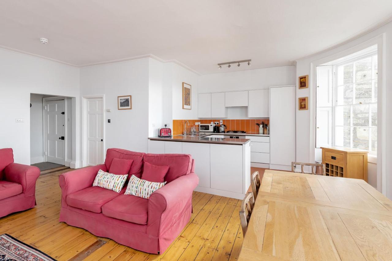 Stunning Georgian Apartment In Central Bath Extérieur photo