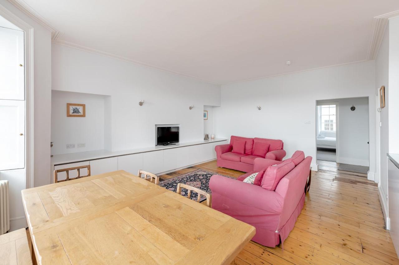 Stunning Georgian Apartment In Central Bath Extérieur photo